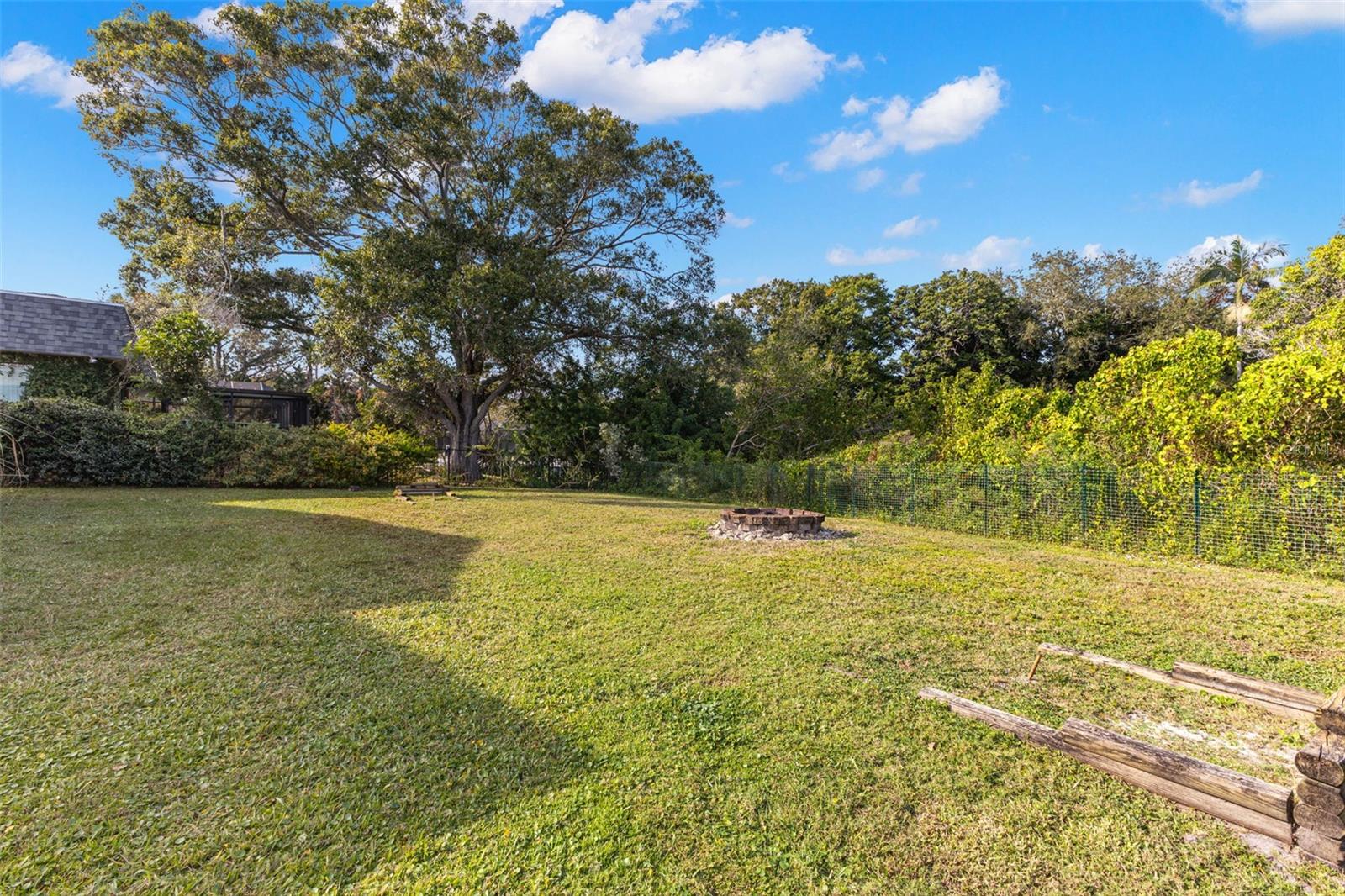 OAKDALE MANOR ADD - Residential Lease