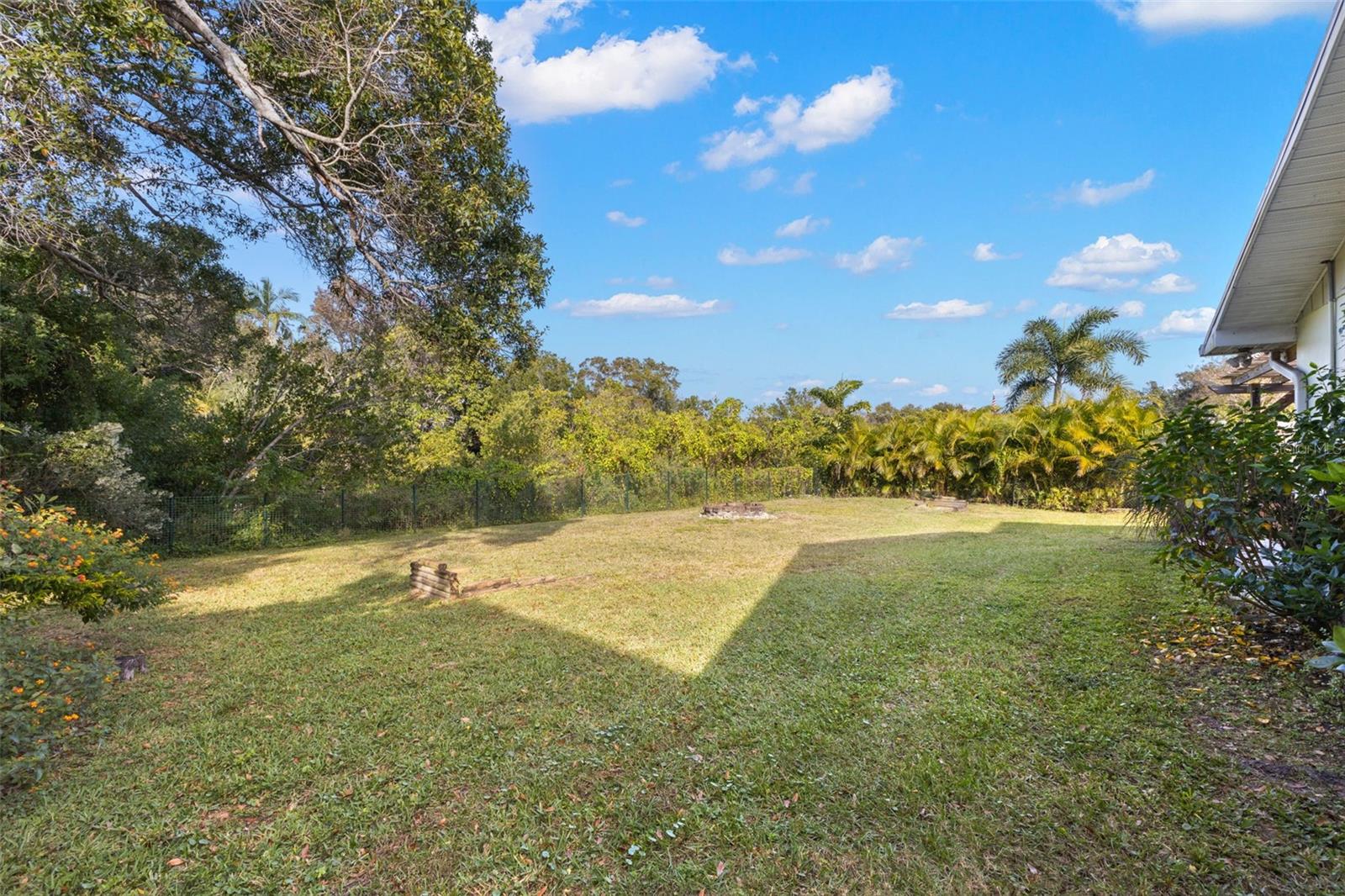 OAKDALE MANOR ADD - Residential Lease