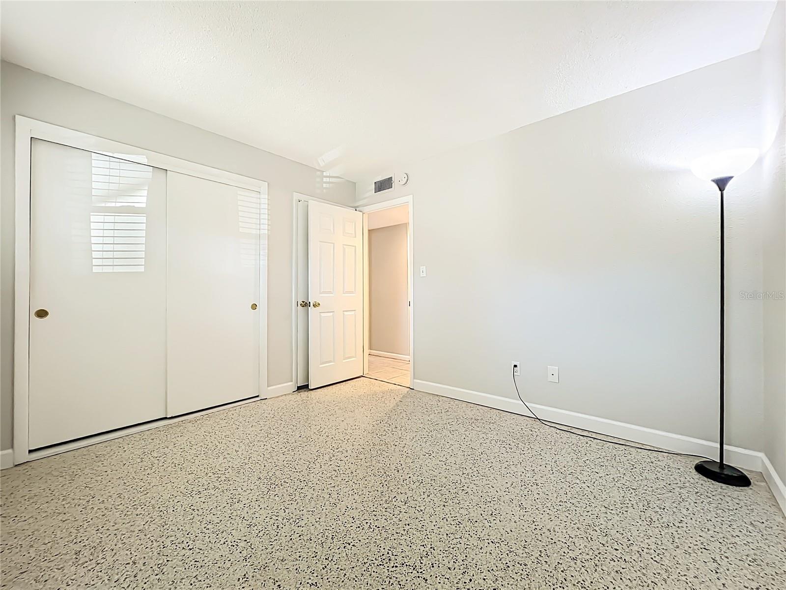 LAKESIDE/DELANEY PARK - Residential