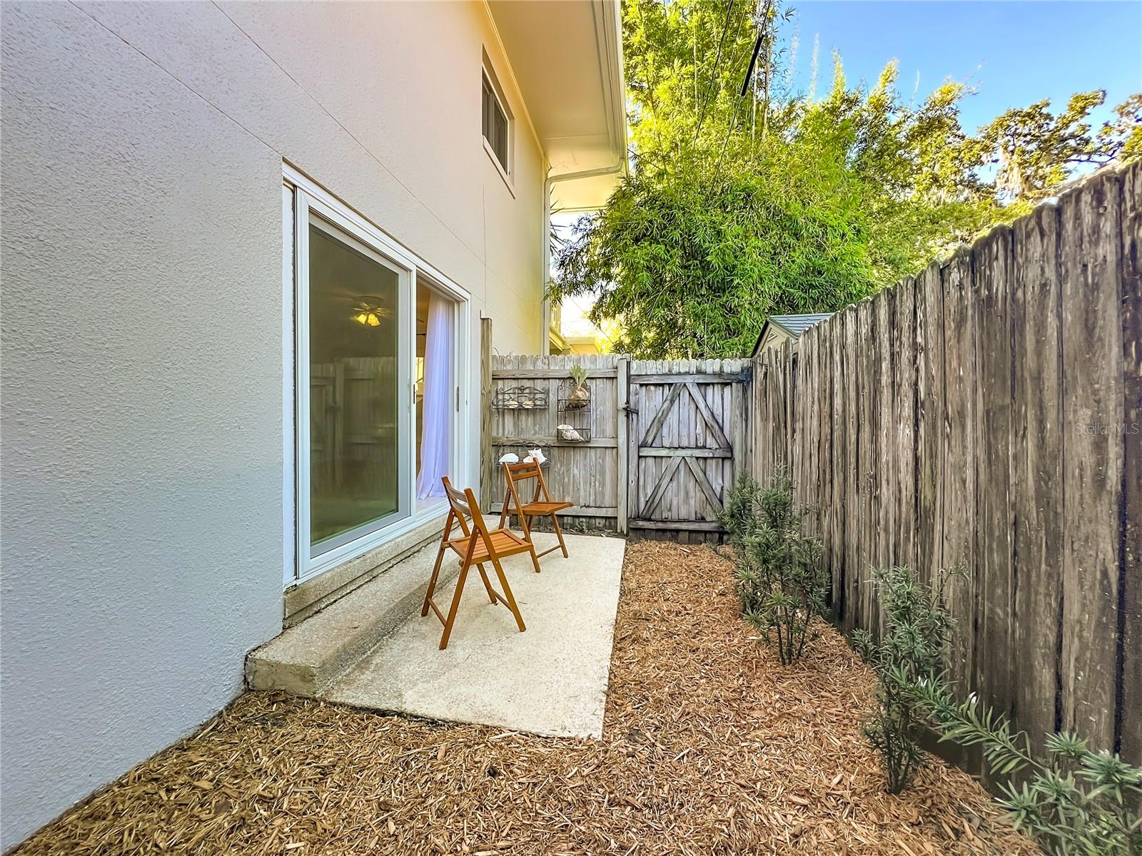 LAKESIDE/DELANEY PARK - Residential