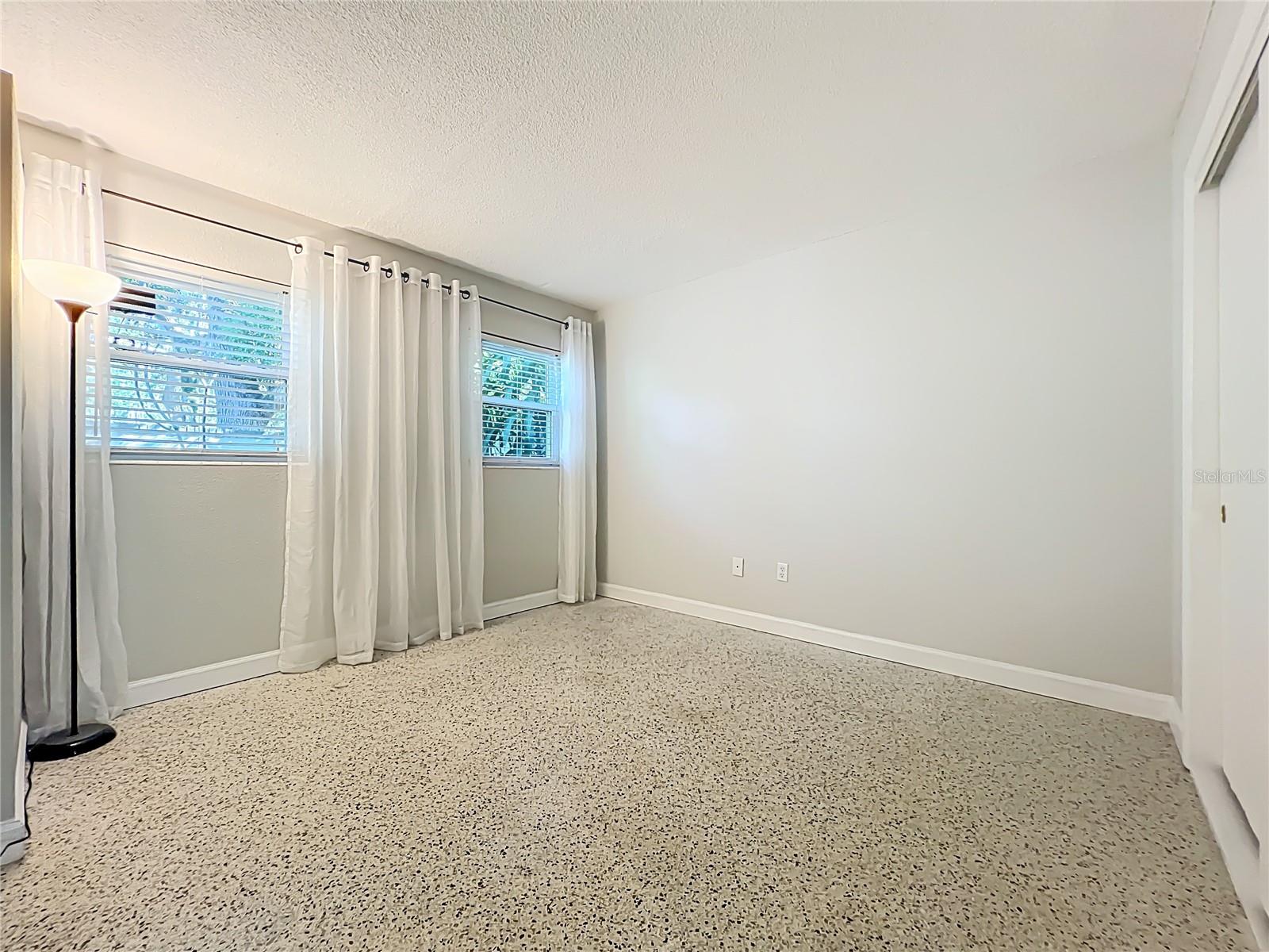 LAKESIDE/DELANEY PARK - Residential