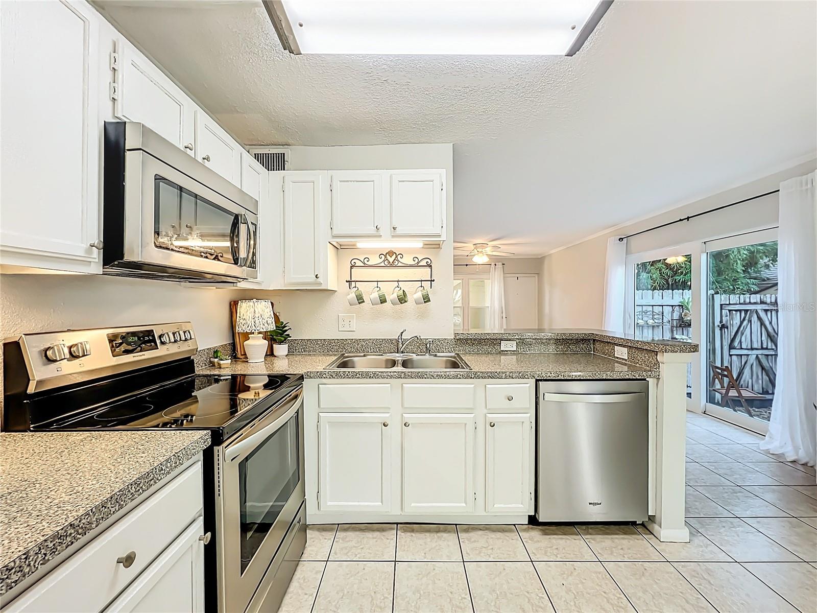 LAKESIDE/DELANEY PARK - Residential