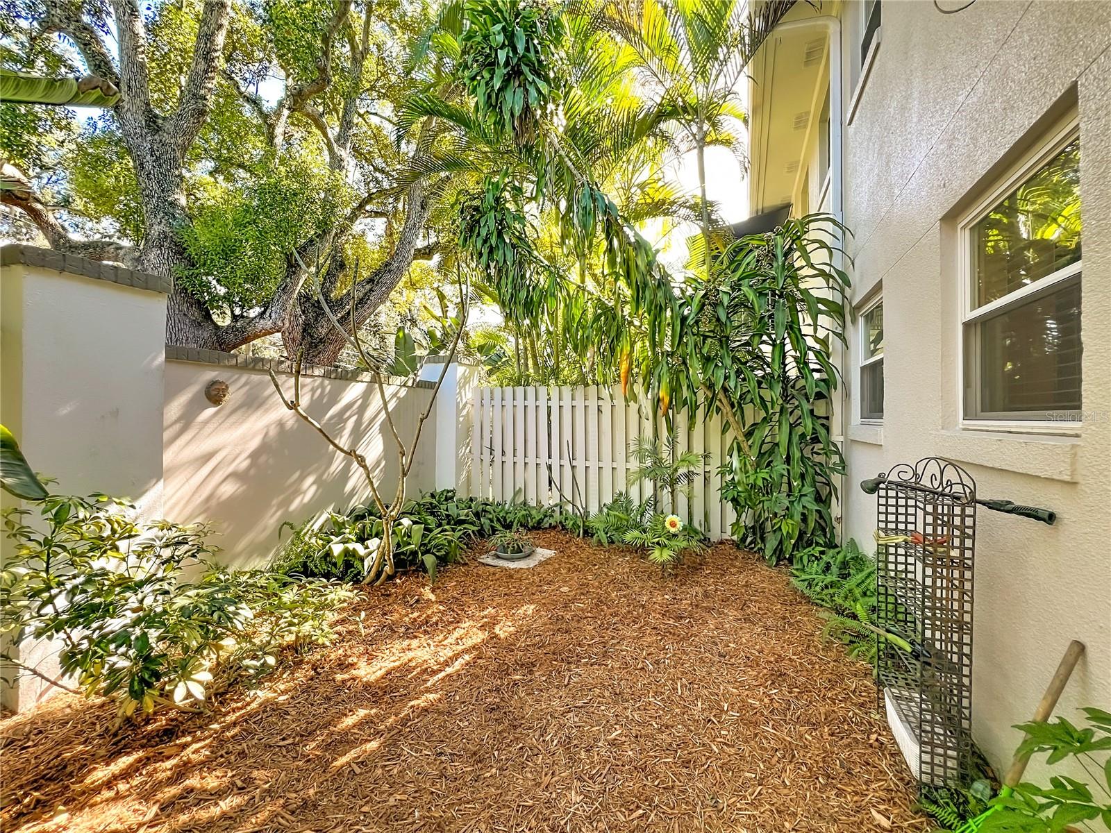 LAKESIDE/DELANEY PARK - Residential