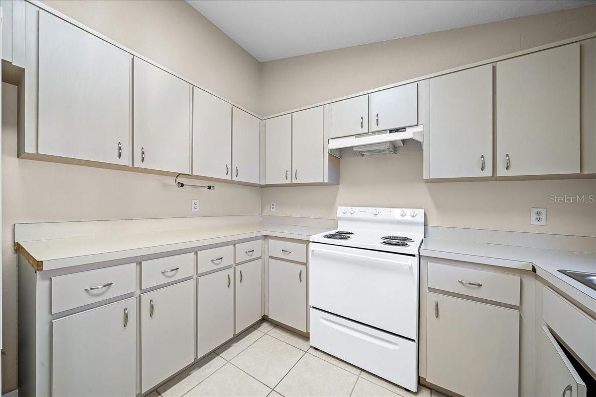 DOVE HILL - Residential