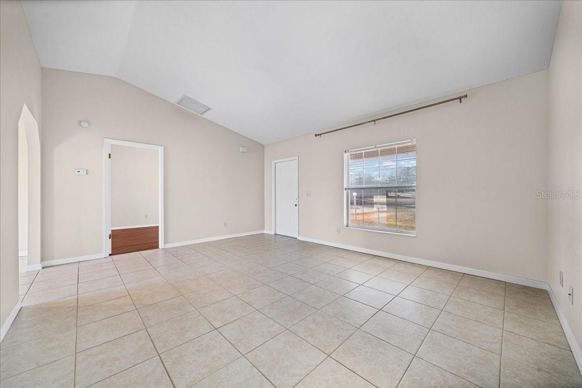 DOVE HILL - Residential