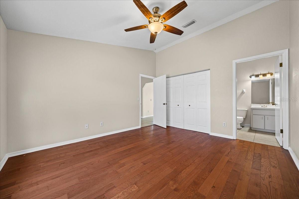 DOVE HILL - Residential