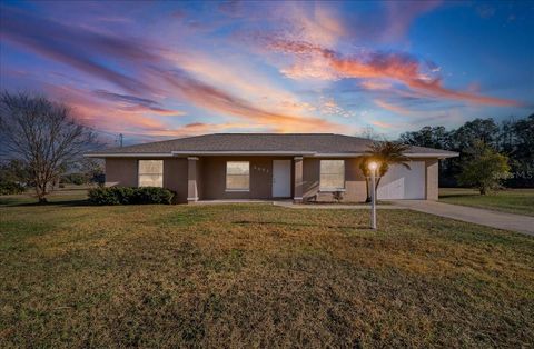 Photo of 2851 NE 64 Lane, Ocala, FL 34479 (MLS # OM716892)