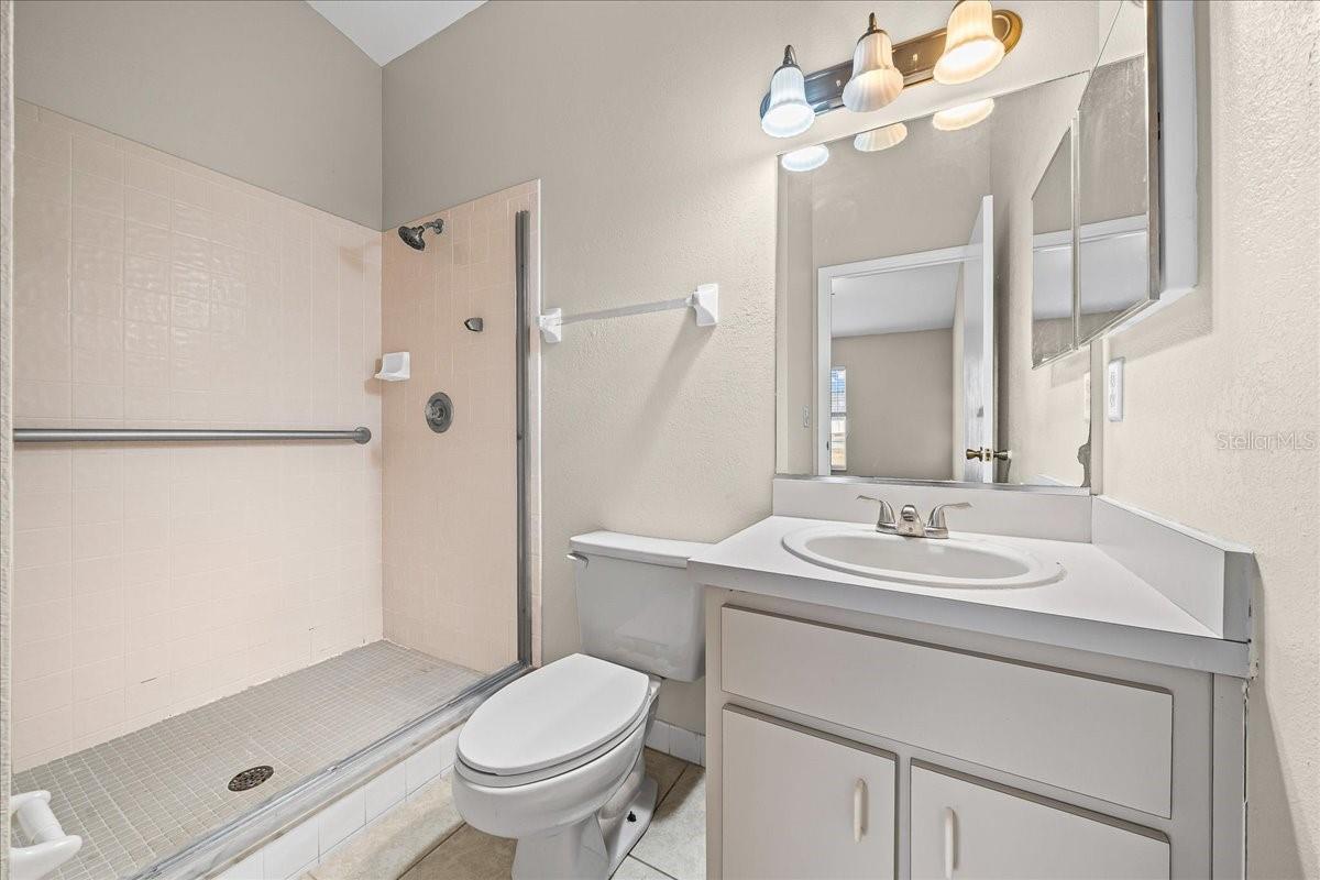 DOVE HILL - Residential