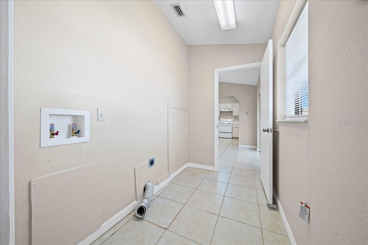 DOVE HILL - Residential