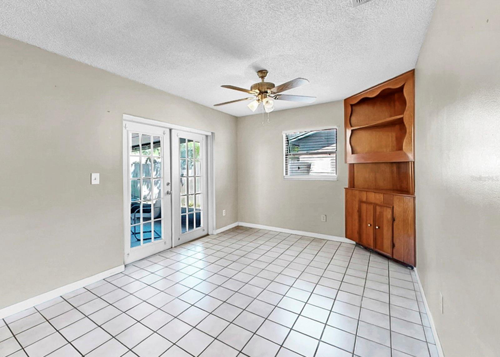 WOODBERY ESTATES - Residential