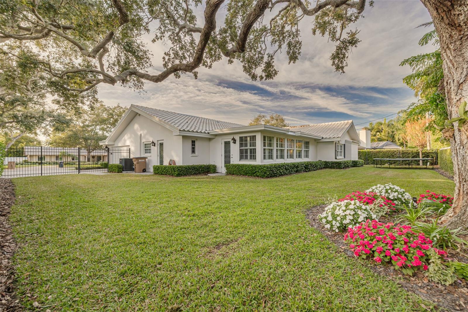 BELLEAIR WOODS - Residential