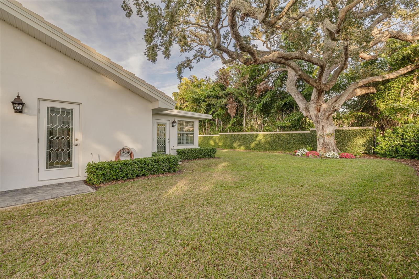 BELLEAIR WOODS - Residential