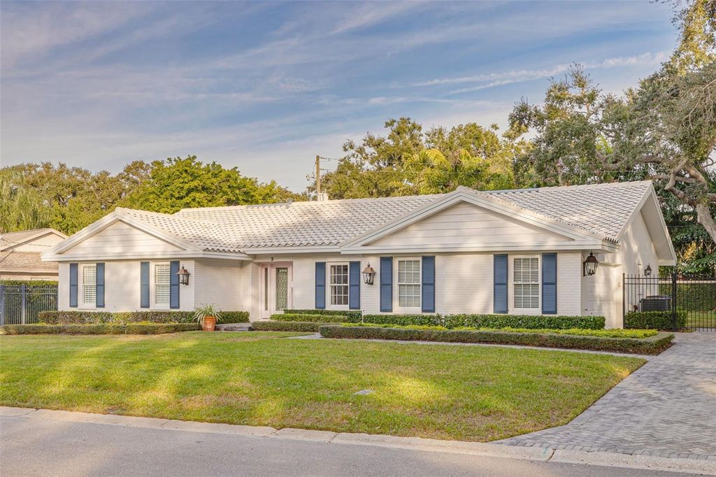 Photo of 3 Eastwood Lane, Belleair, FL 33756 (MLS # TB8463960)