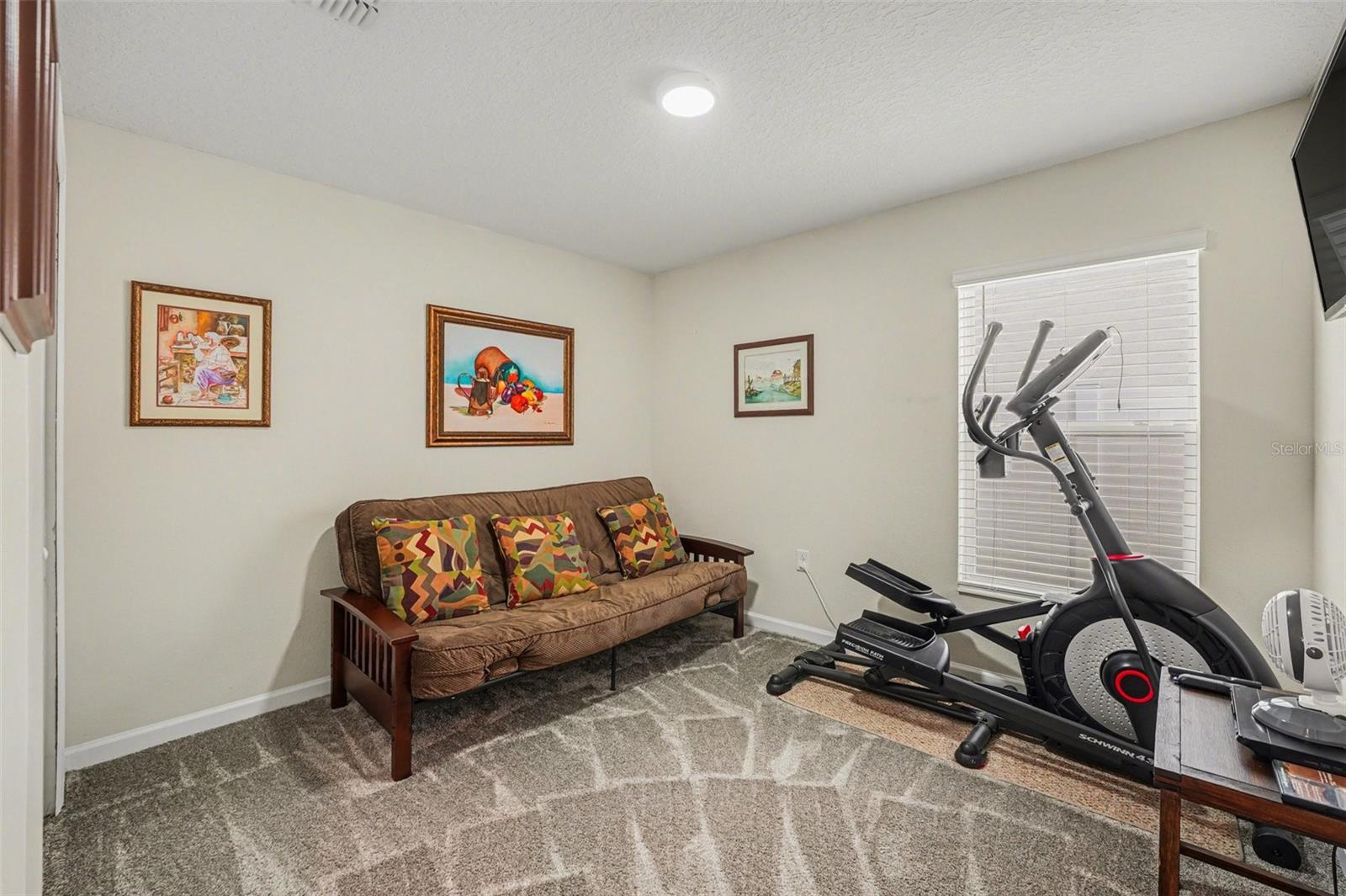 LIBERTY RIDGE AND WINDSOR RESERVE - Residential