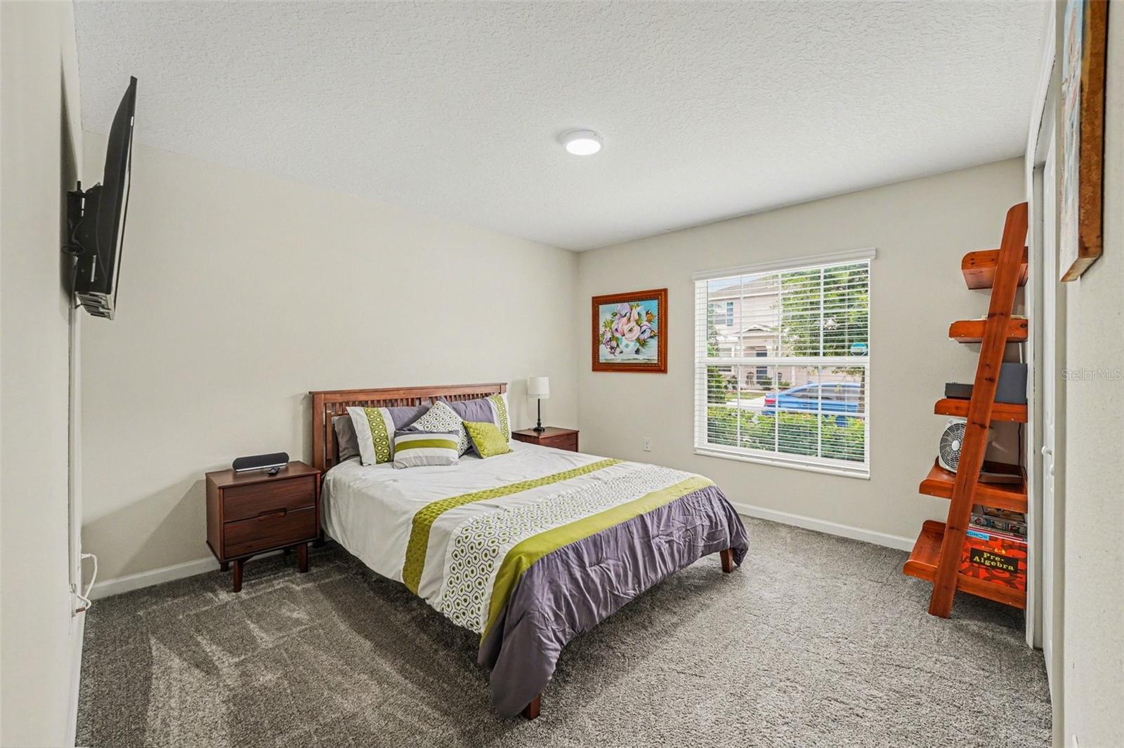 LIBERTY RIDGE AND WINDSOR RESERVE - Residential