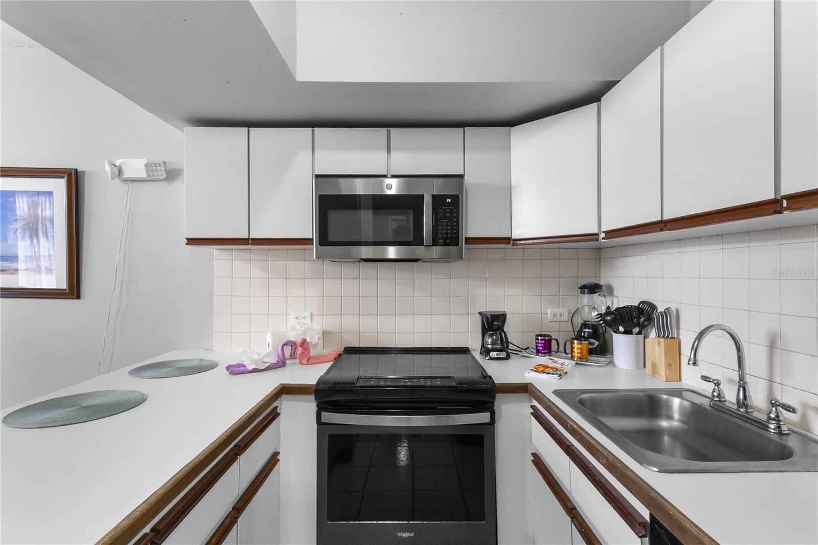 BEACH VILLAGE - Residential