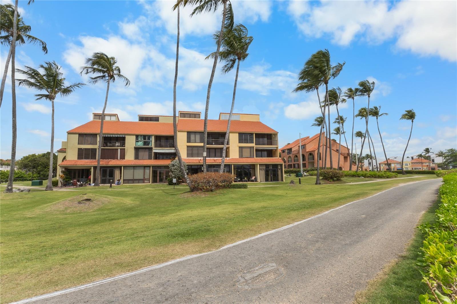 BEACH VILLAGE - Residential