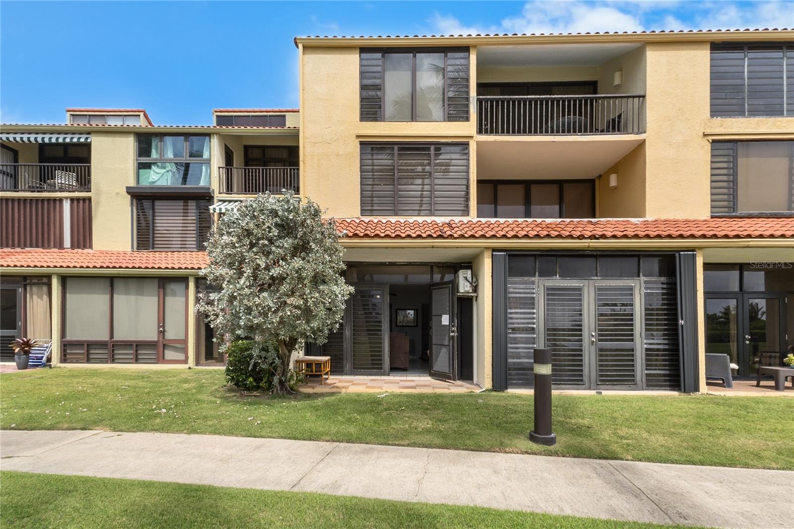 BEACH VILLAGE - Residential