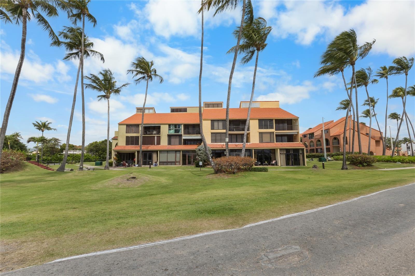 BEACH VILLAGE - Residential