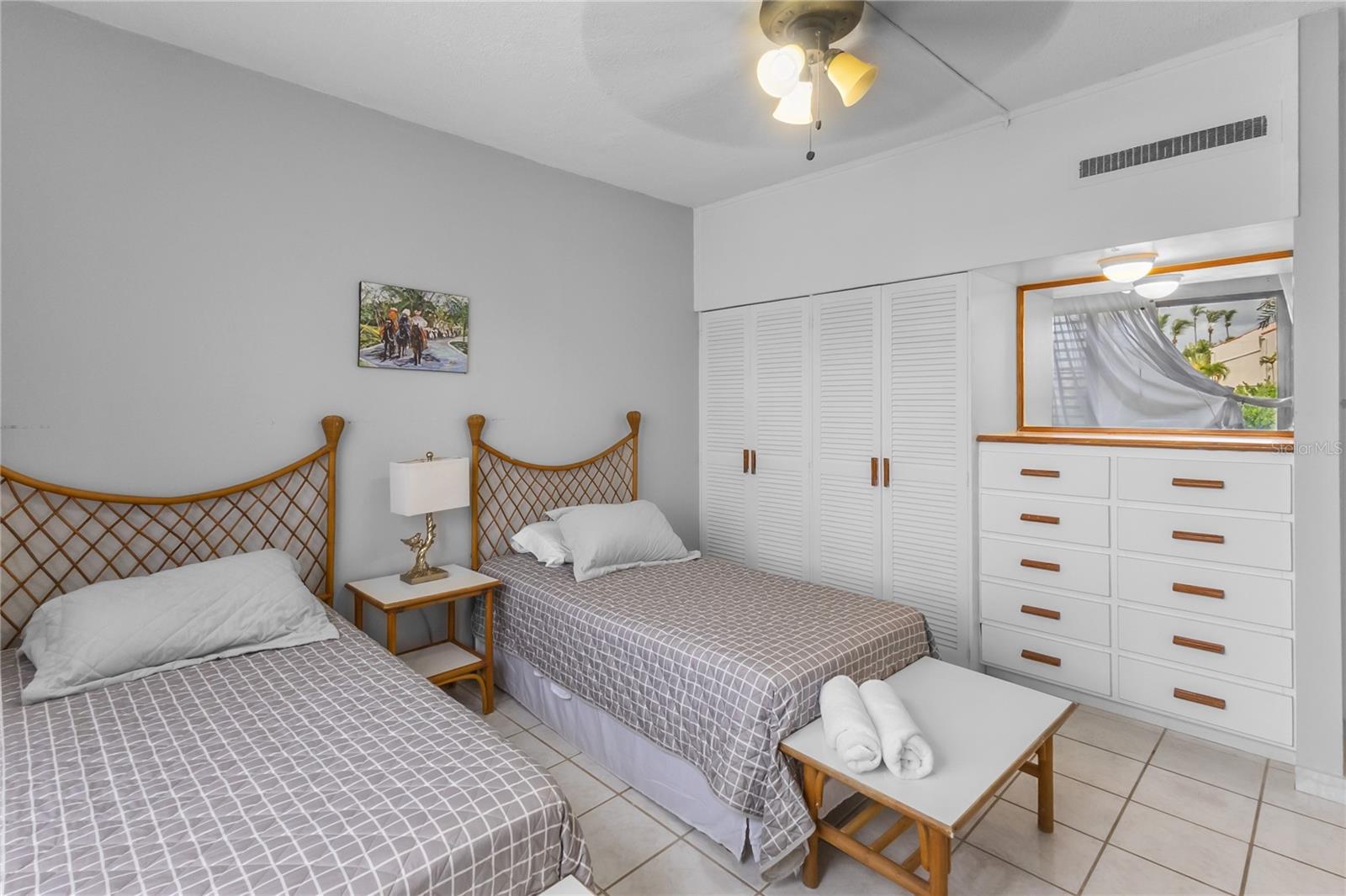 BEACH VILLAGE - Residential