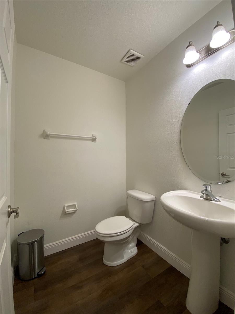 THE PARKE AT HANOVER PLACE - Residential Lease