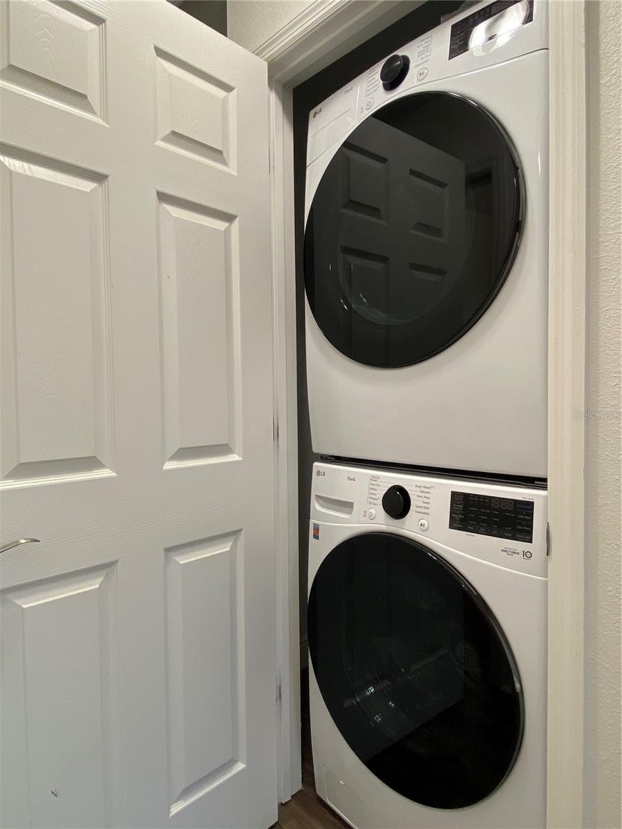 THE PARKE AT HANOVER PLACE - Residential Lease