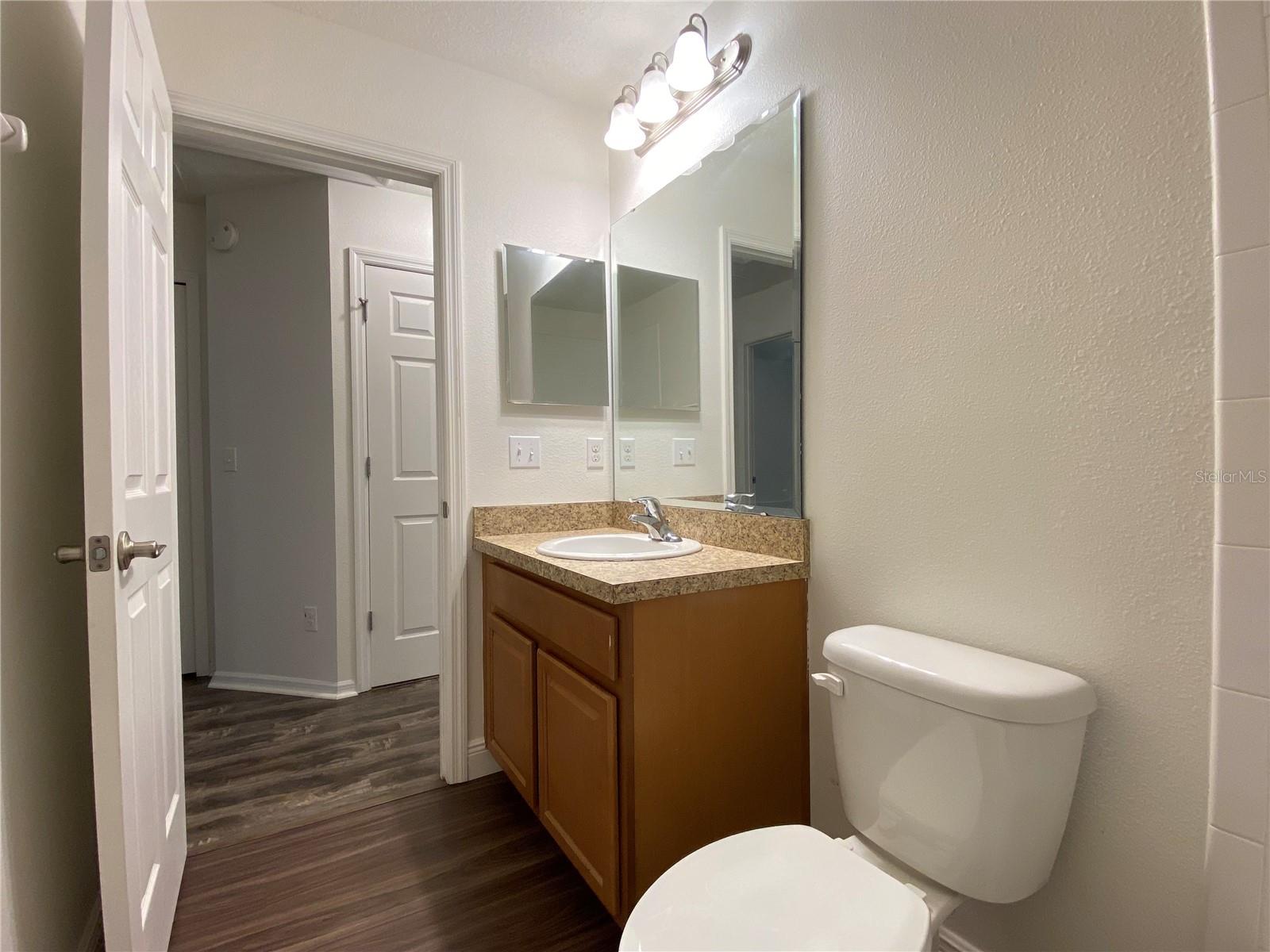 THE PARKE AT HANOVER PLACE - Residential Lease