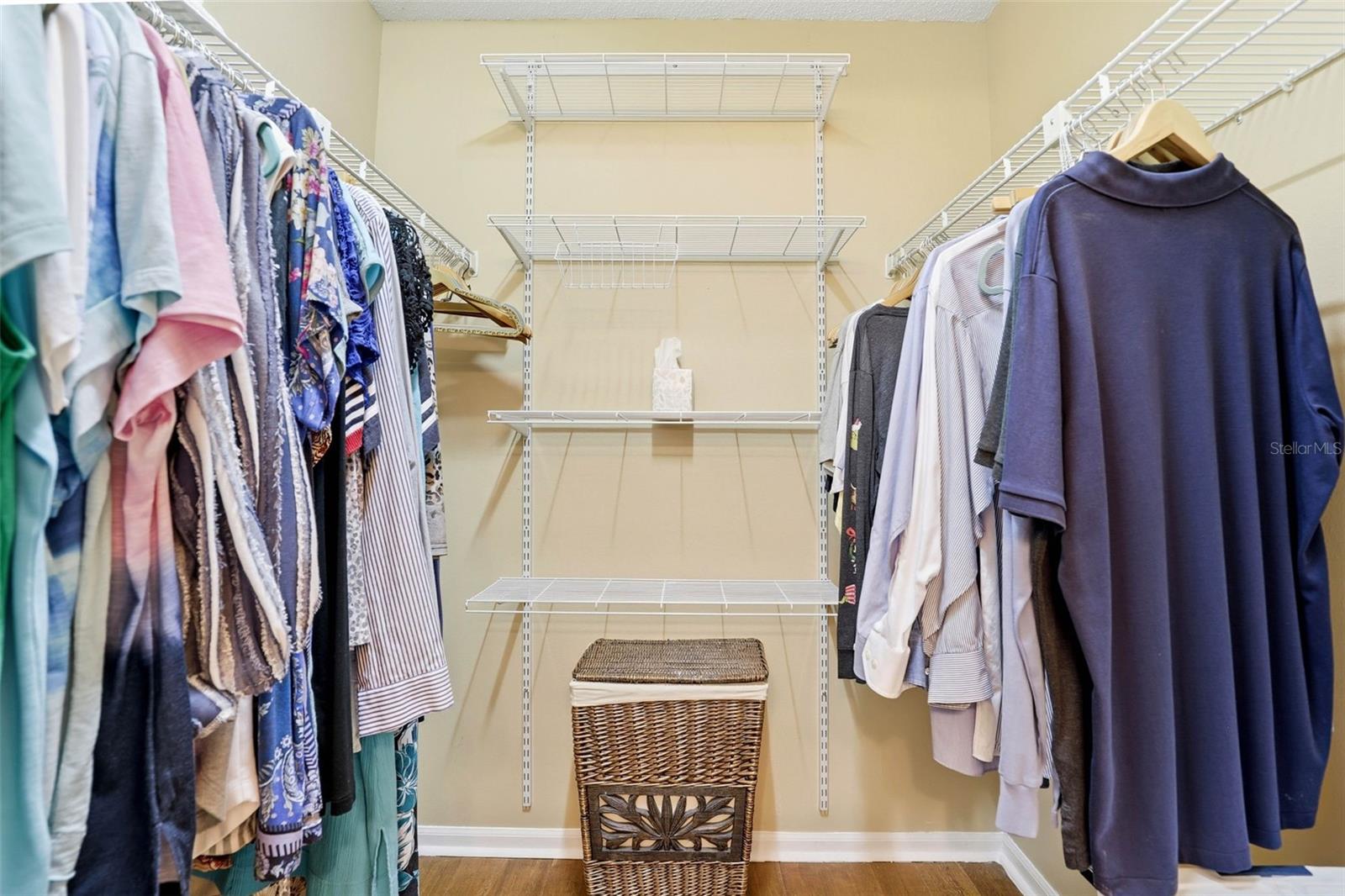 UNIVERSITY WOODS PH 02 - Residential