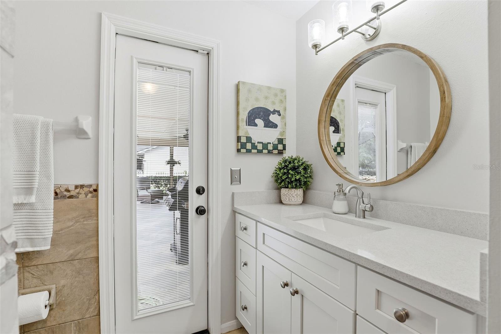 UNIVERSITY WOODS PH 02 - Residential