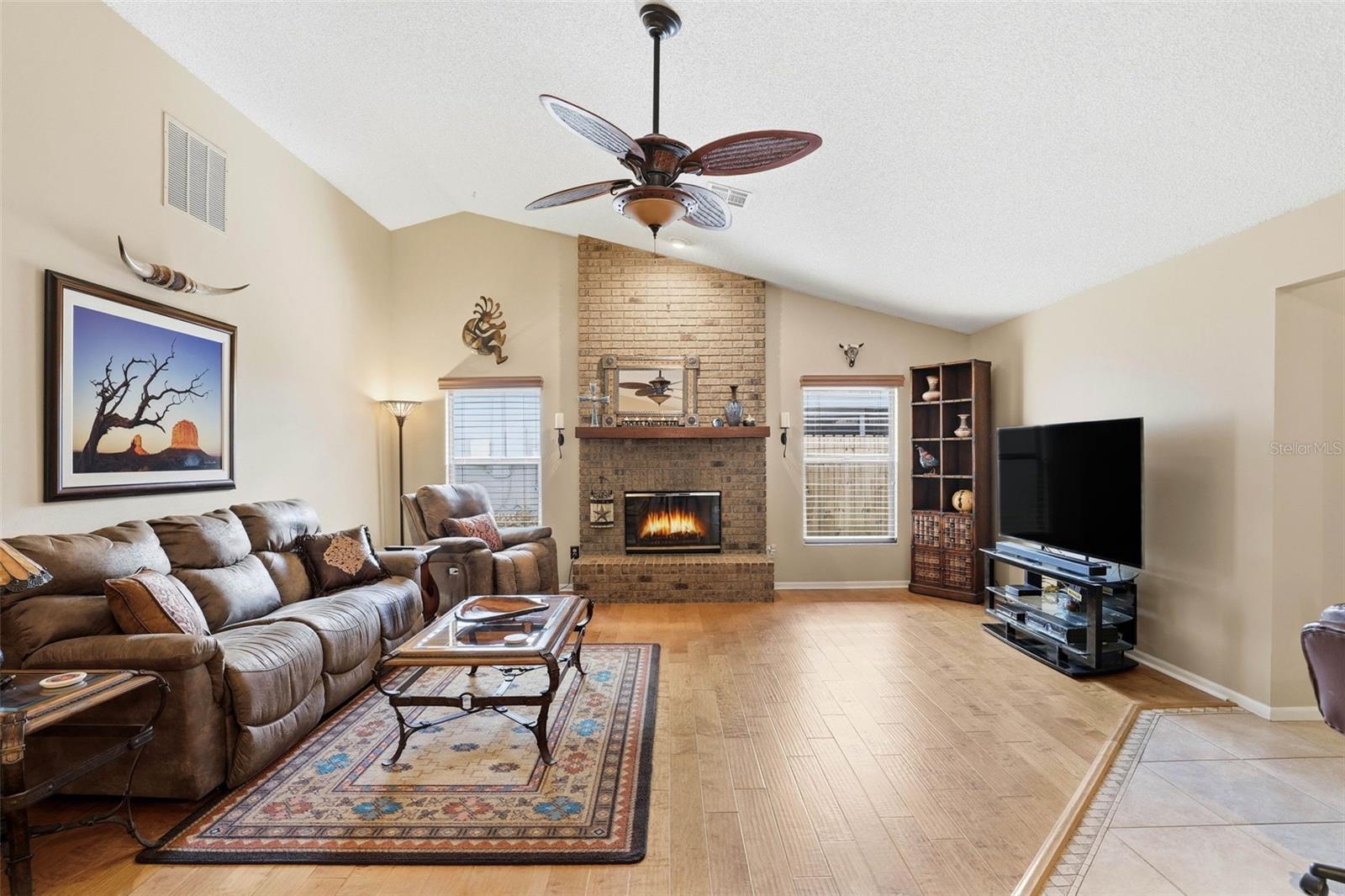 UNIVERSITY WOODS PH 02 - Residential