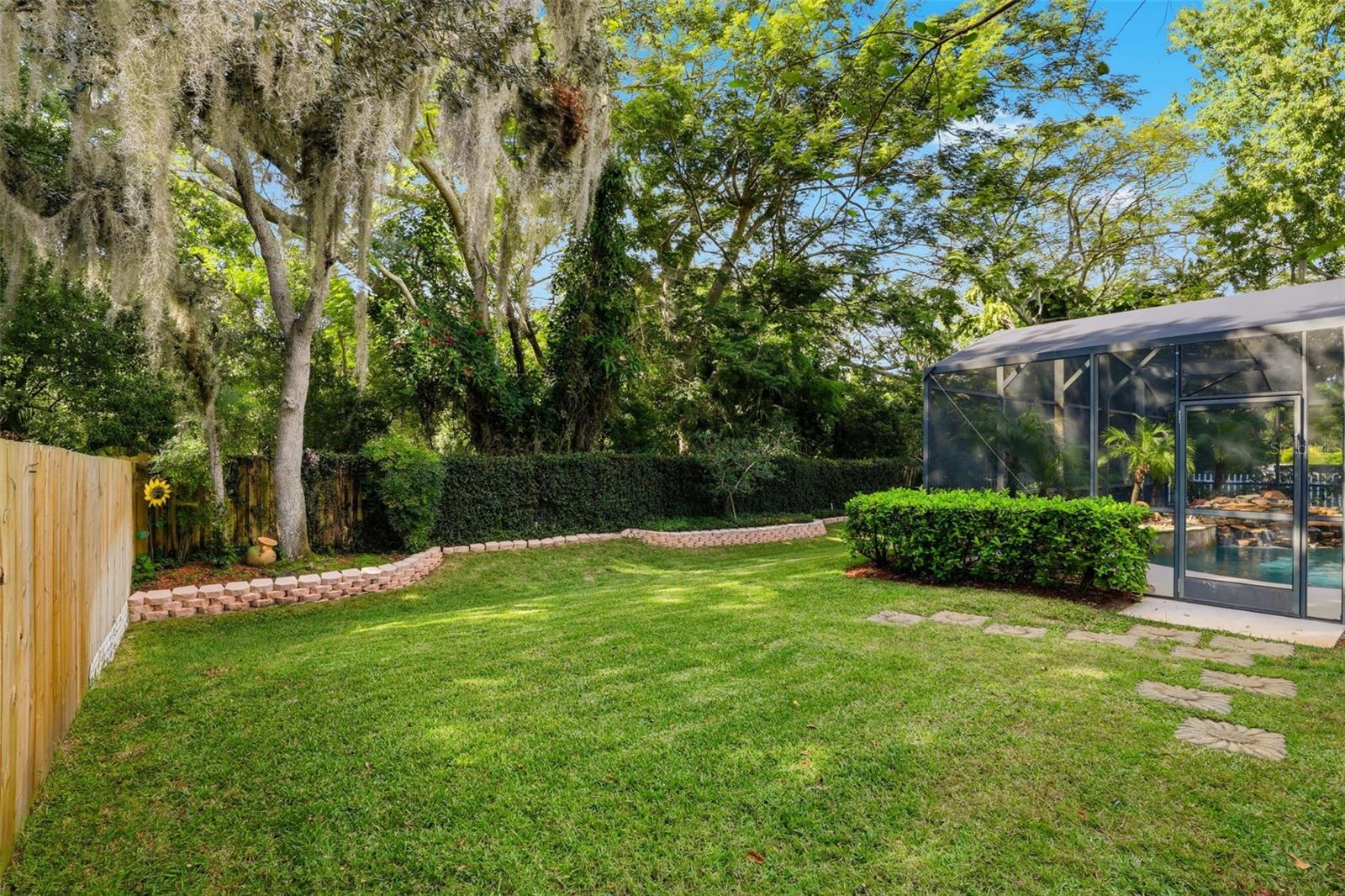 UNIVERSITY WOODS PH 02 - Residential