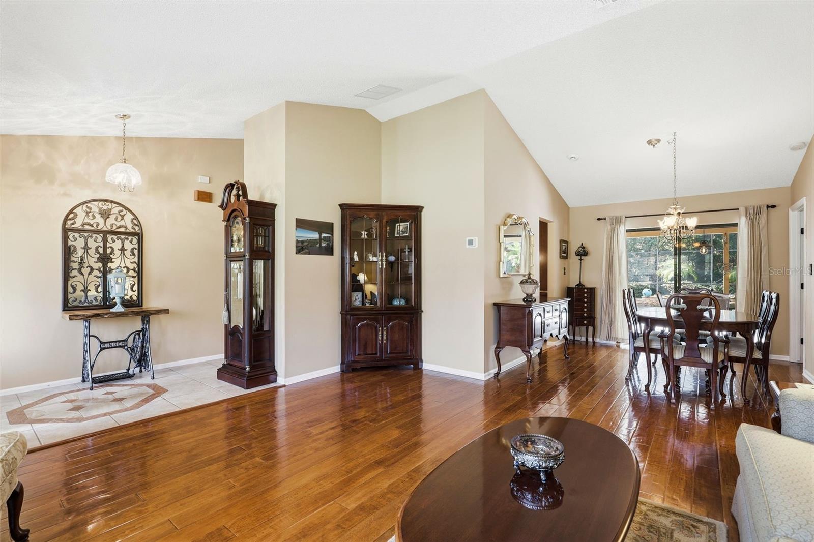 UNIVERSITY WOODS PH 02 - Residential