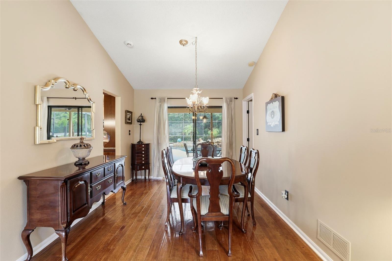 UNIVERSITY WOODS PH 02 - Residential