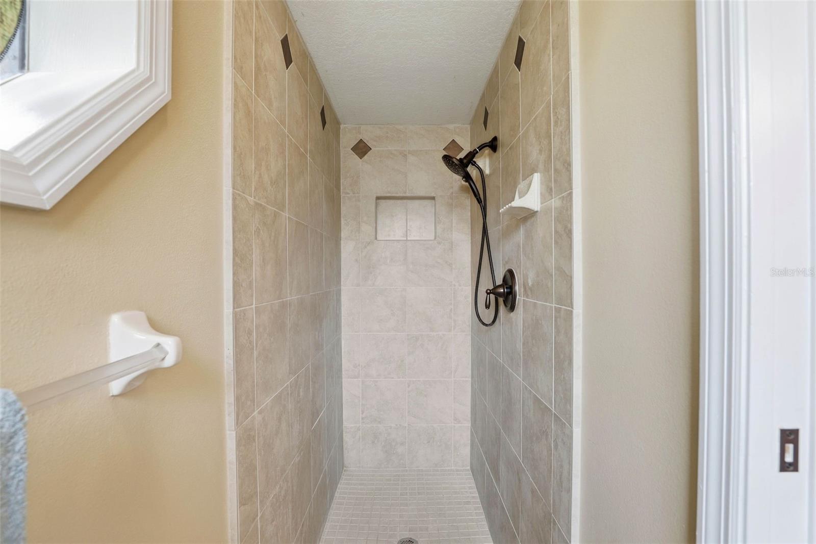 UNIVERSITY WOODS PH 02 - Residential