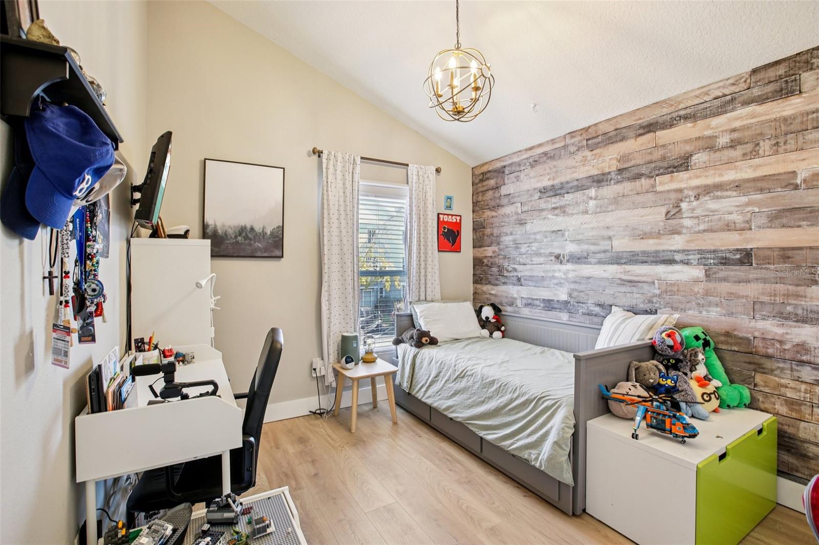 WESTCHASE SEC 325A - Residential