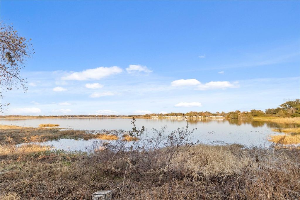 Photo of 1836 N Crystal Lake Drive, Lakeland, FL 33801 (MLS # L4959500)