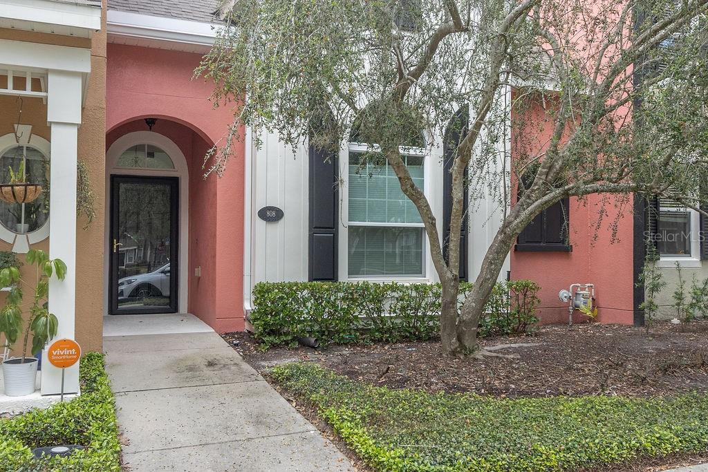 808 CARLYLE LANE