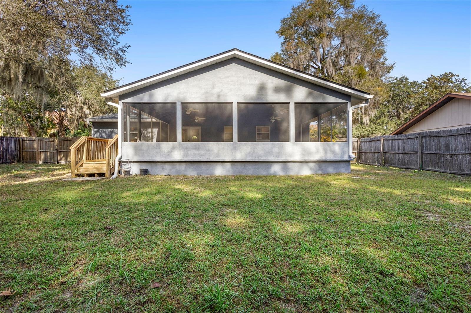 706 E WISCONSIN AVENUE