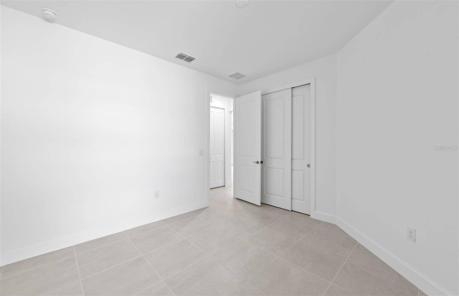 27104 CLAM SHELL COURT