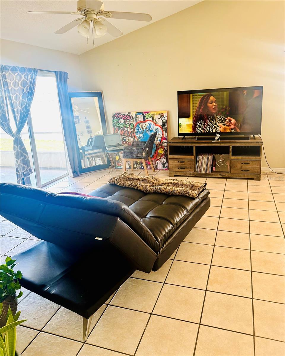 WESTLAKE MANOR UNIT 1 - Residential