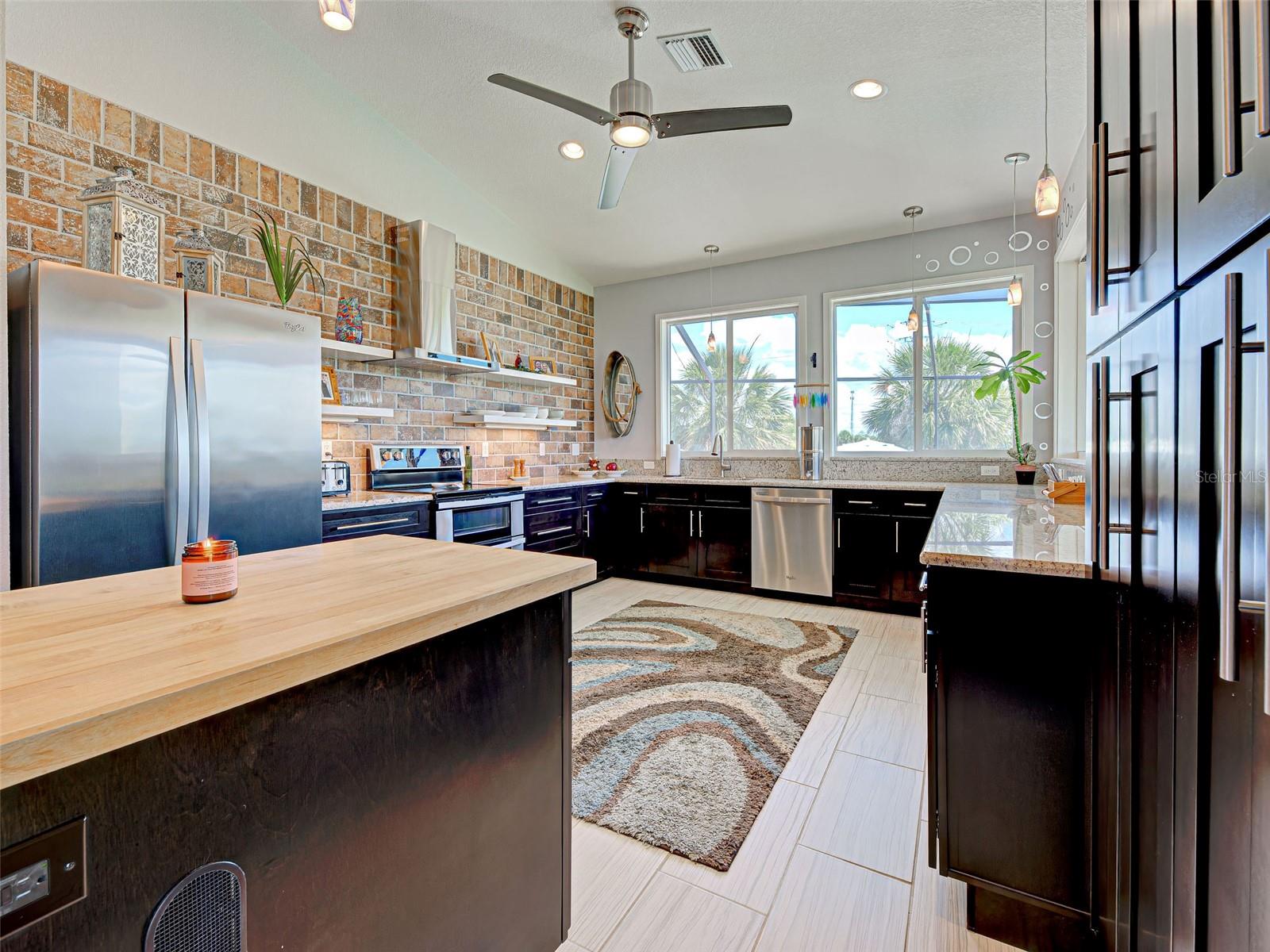 ROTONDA MEADOWS - Residential