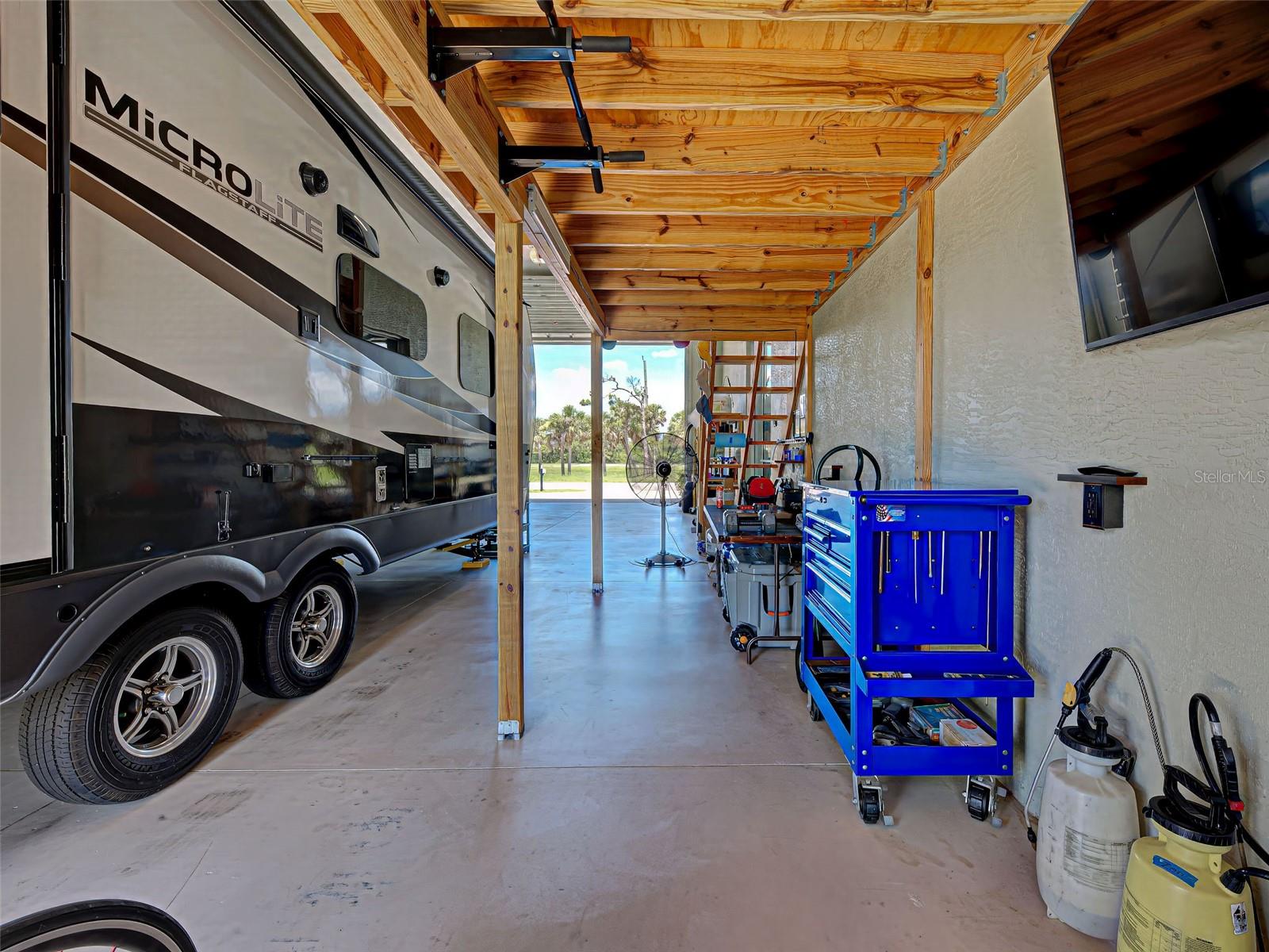 ROTONDA MEADOWS - Residential