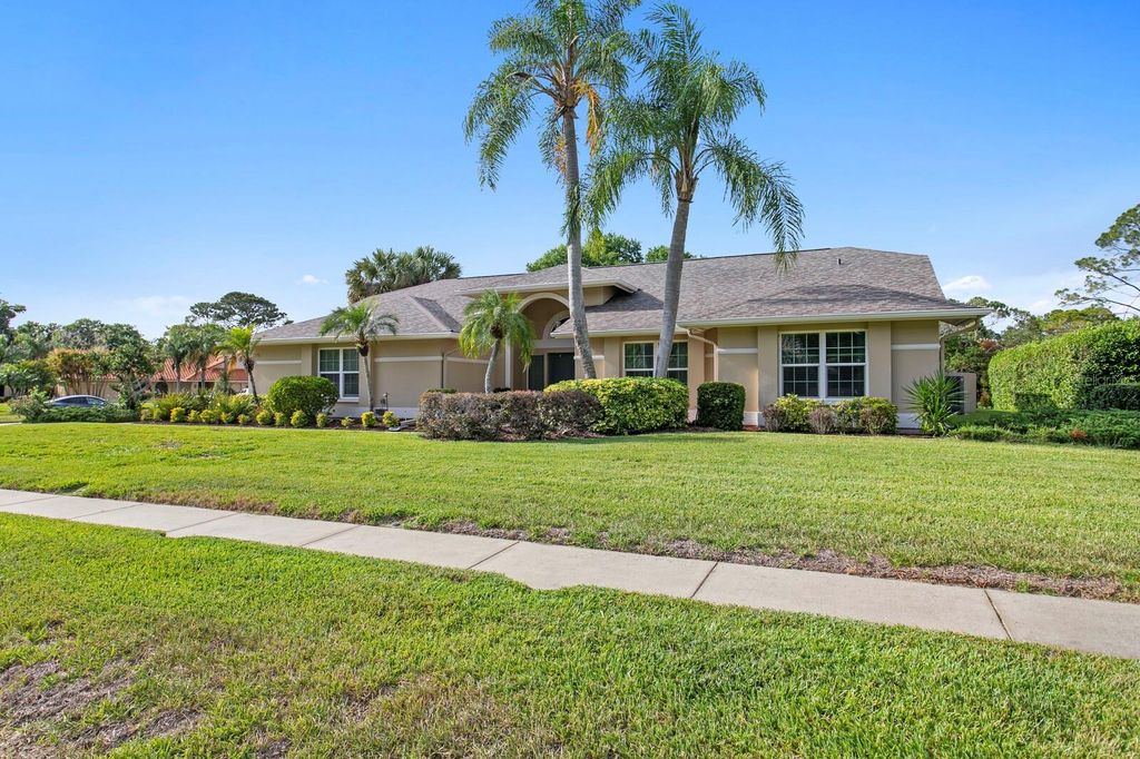 Photo of 6211 Iroquois Court, Odessa, FL 33556 (MLS # TB8500932)