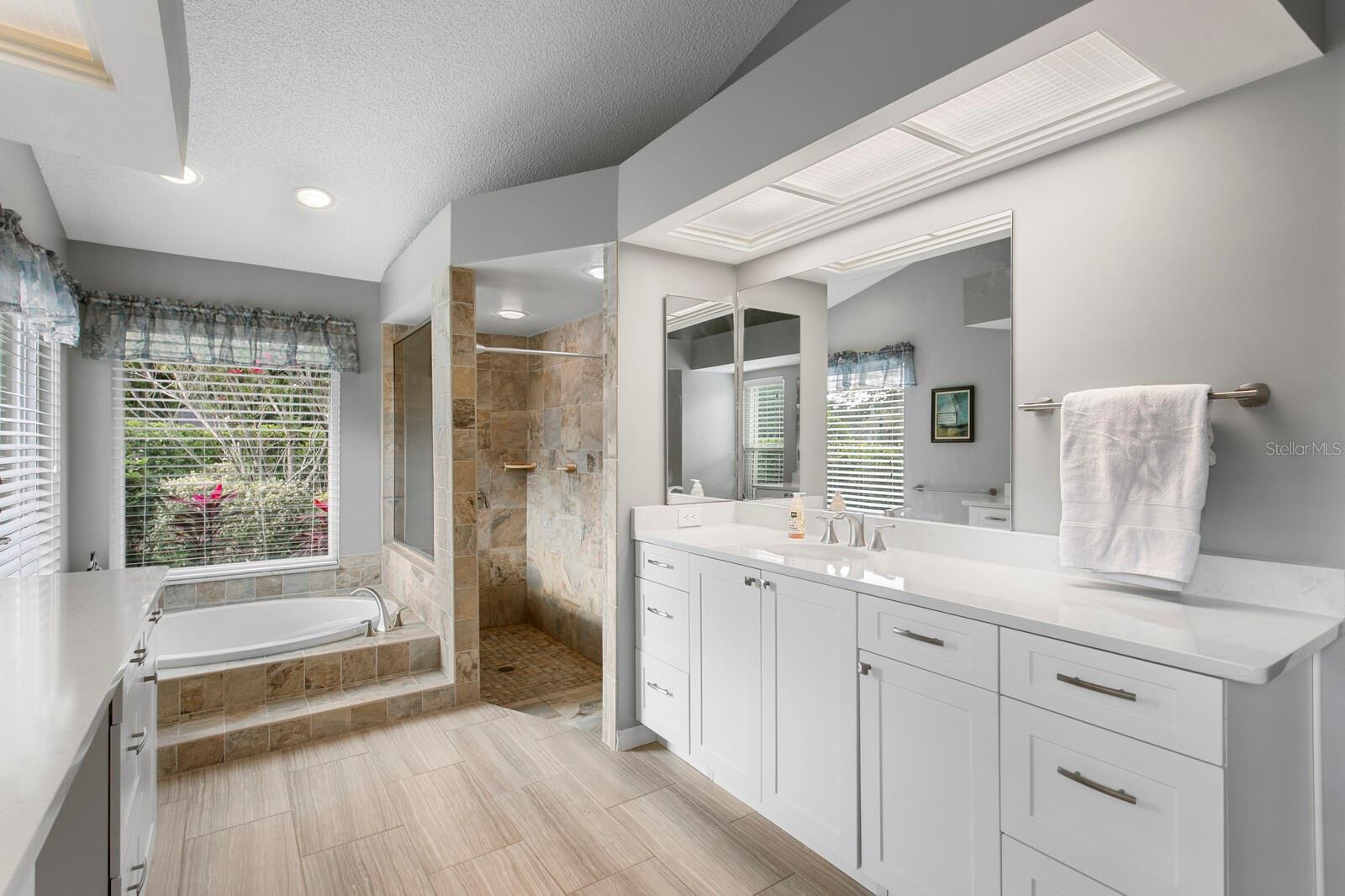 BELLE MEADE - Residential