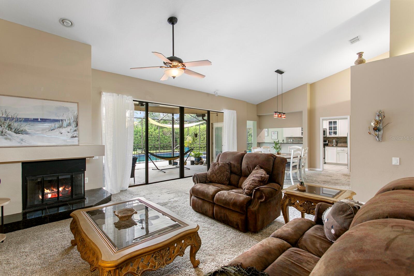 BELLE MEADE - Residential