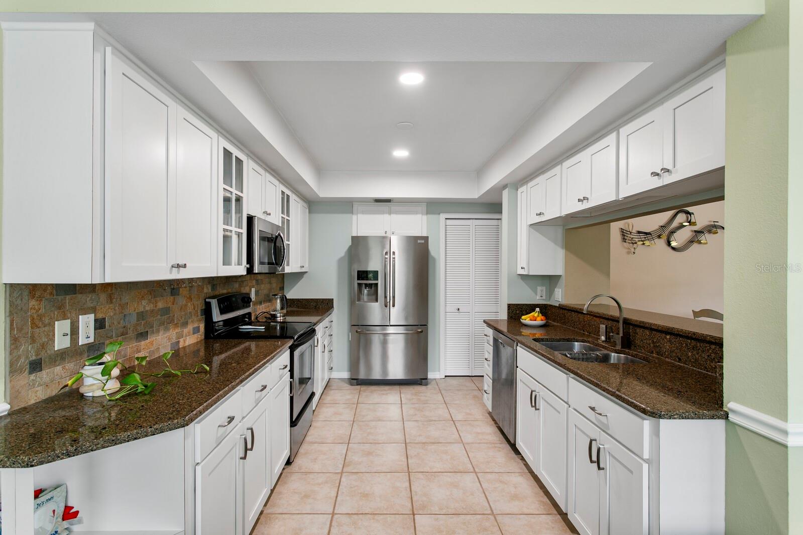 BELLE MEADE - Residential