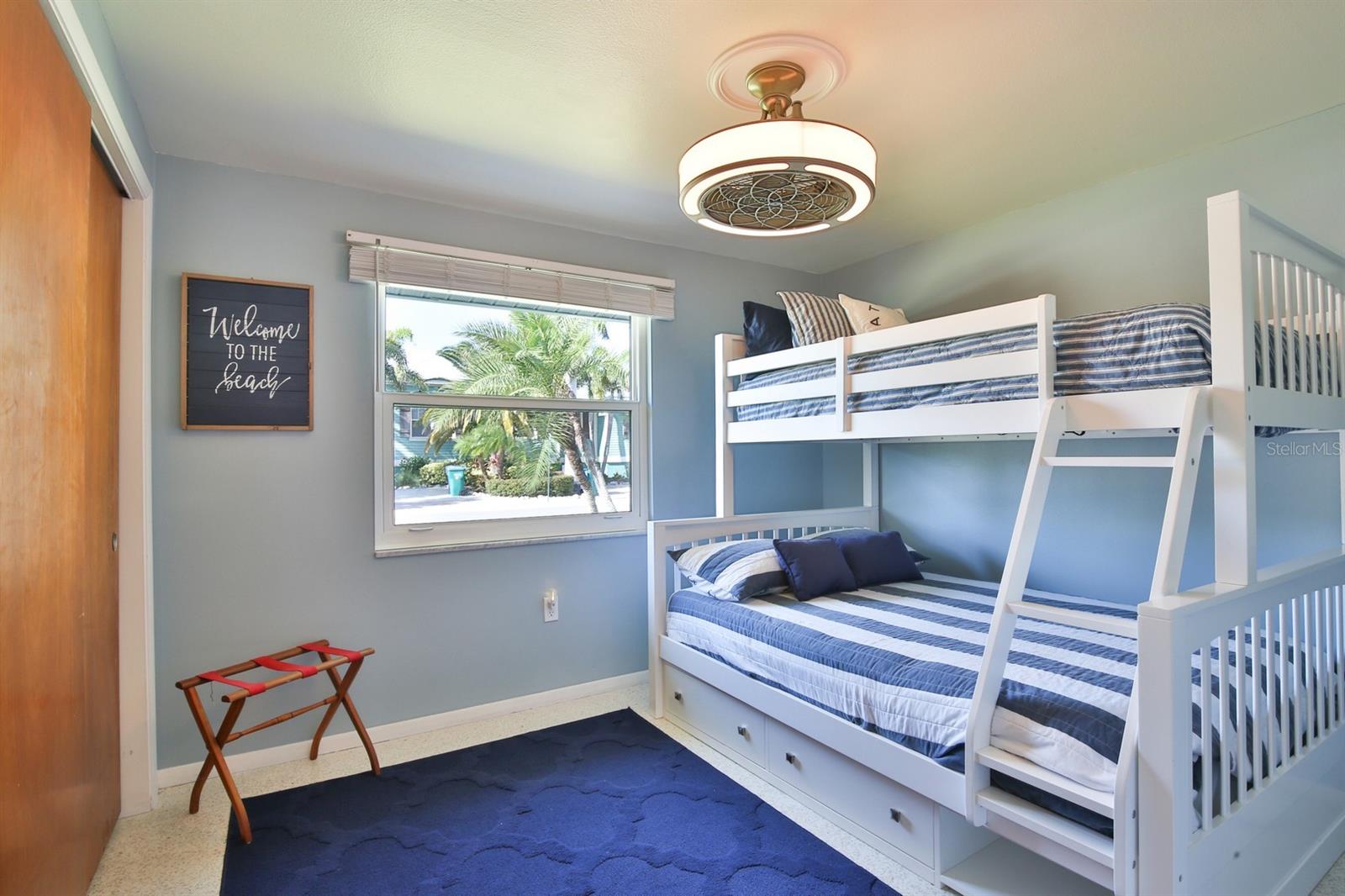 KEY ROYALE TERRACE - Residential