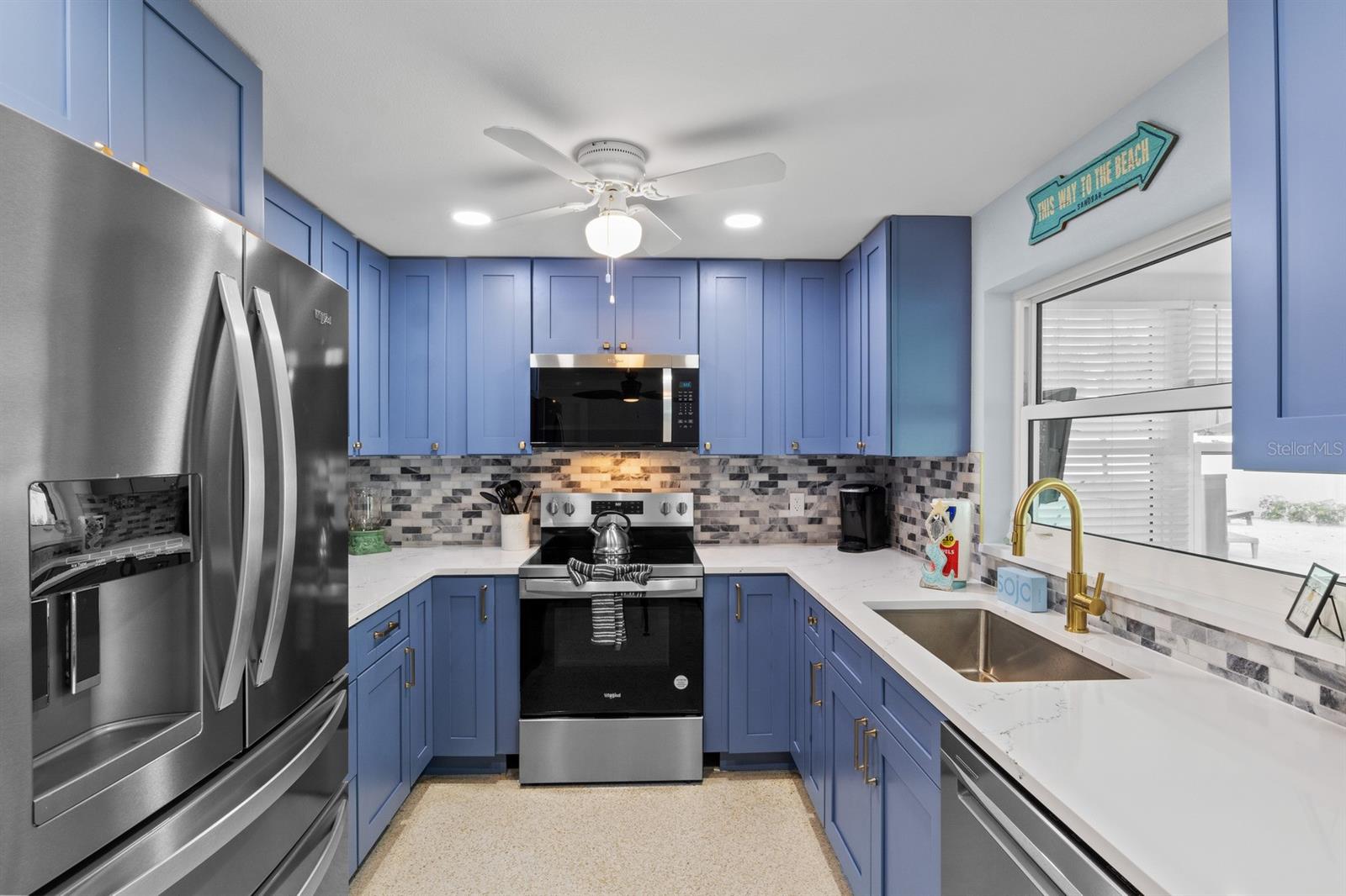 KEY ROYALE TERRACE - Residential