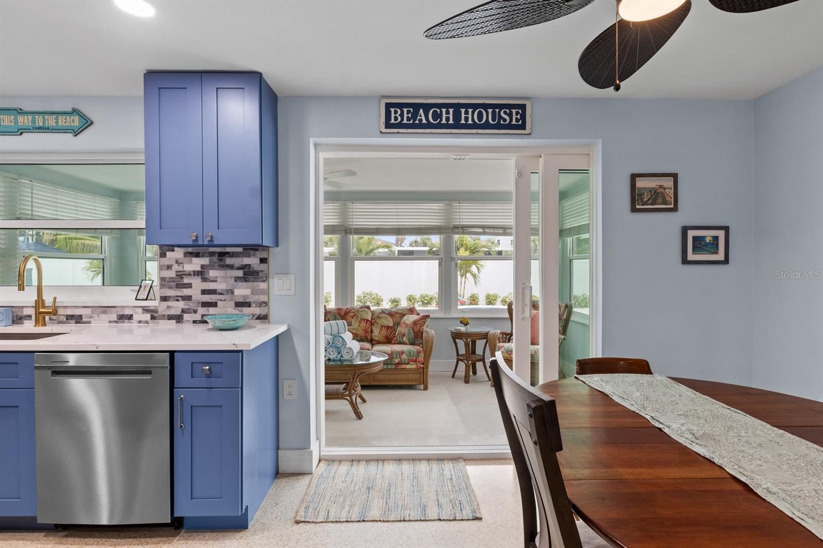 KEY ROYALE TERRACE - Residential