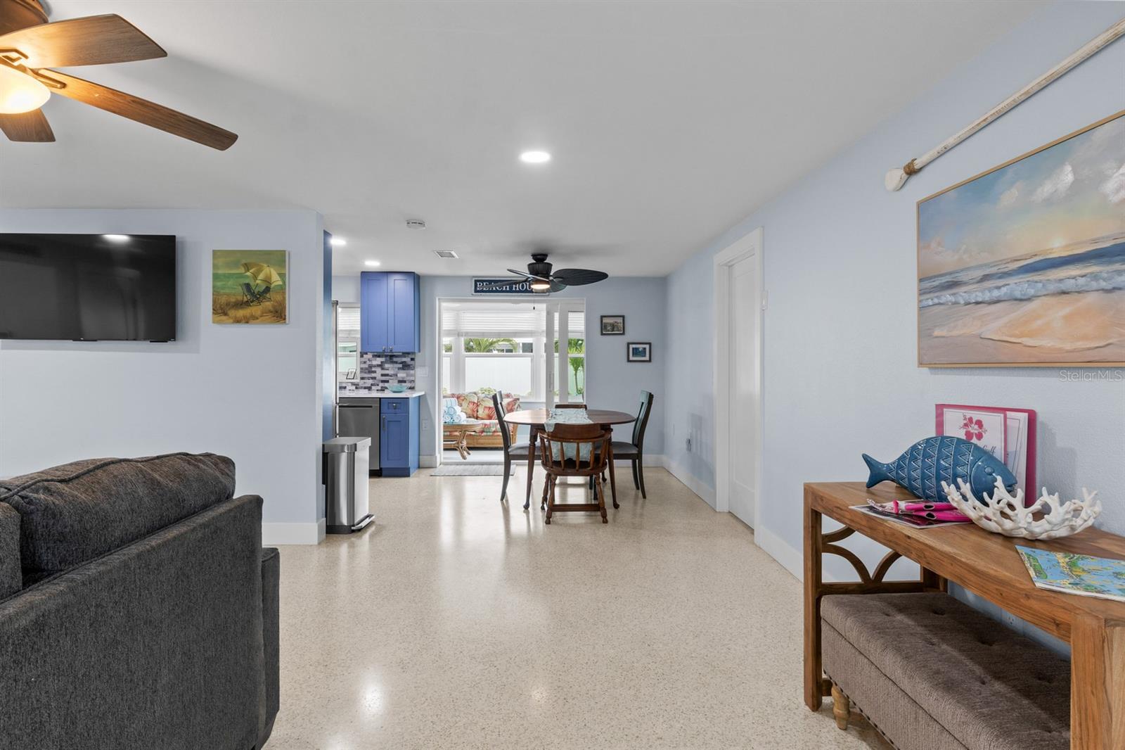 KEY ROYALE TERRACE - Residential